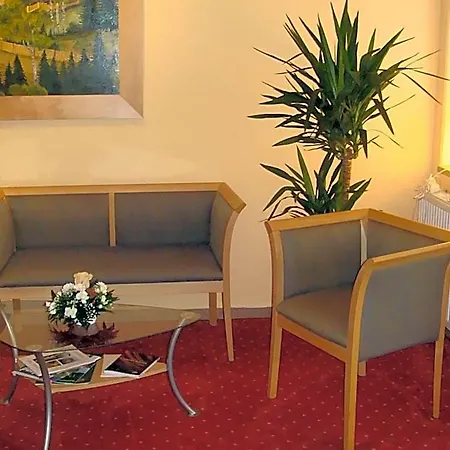 Parkhotel Helene 3*